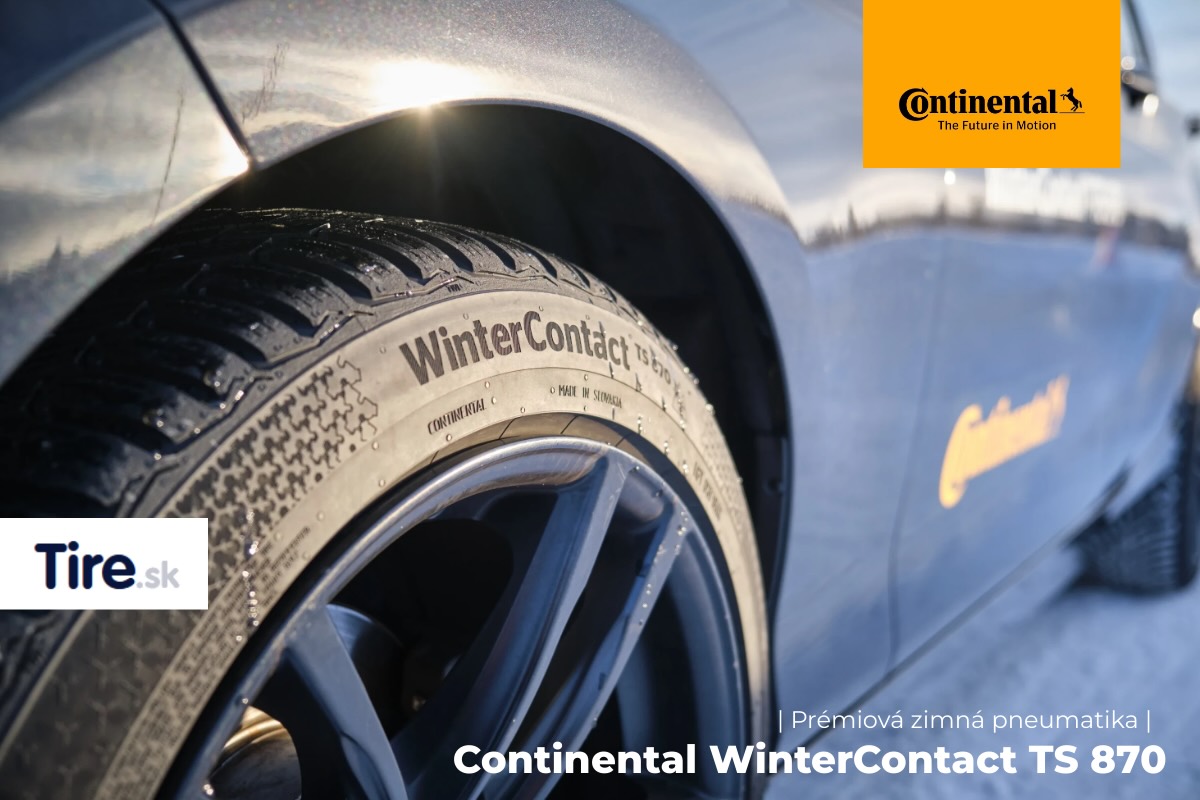 Stojace auto na zasneženej ceste s pneumatikami Continental WinterContact TS 870, detail zimného dezénu so silným záberom na snehu a maximálnou priľnavosťou.