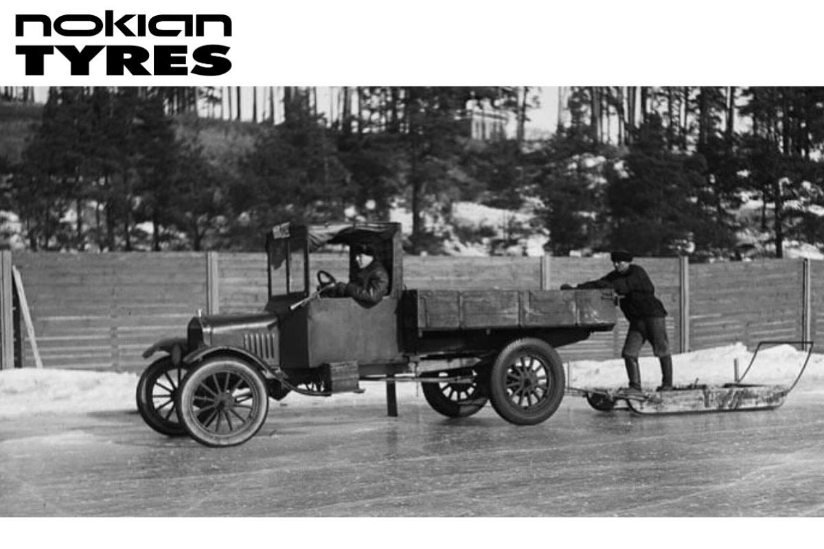 Prvé zimné pneumatiky pre nákladné autá priniesla fínska spoločnosť Nokian Tyres v roku 1934